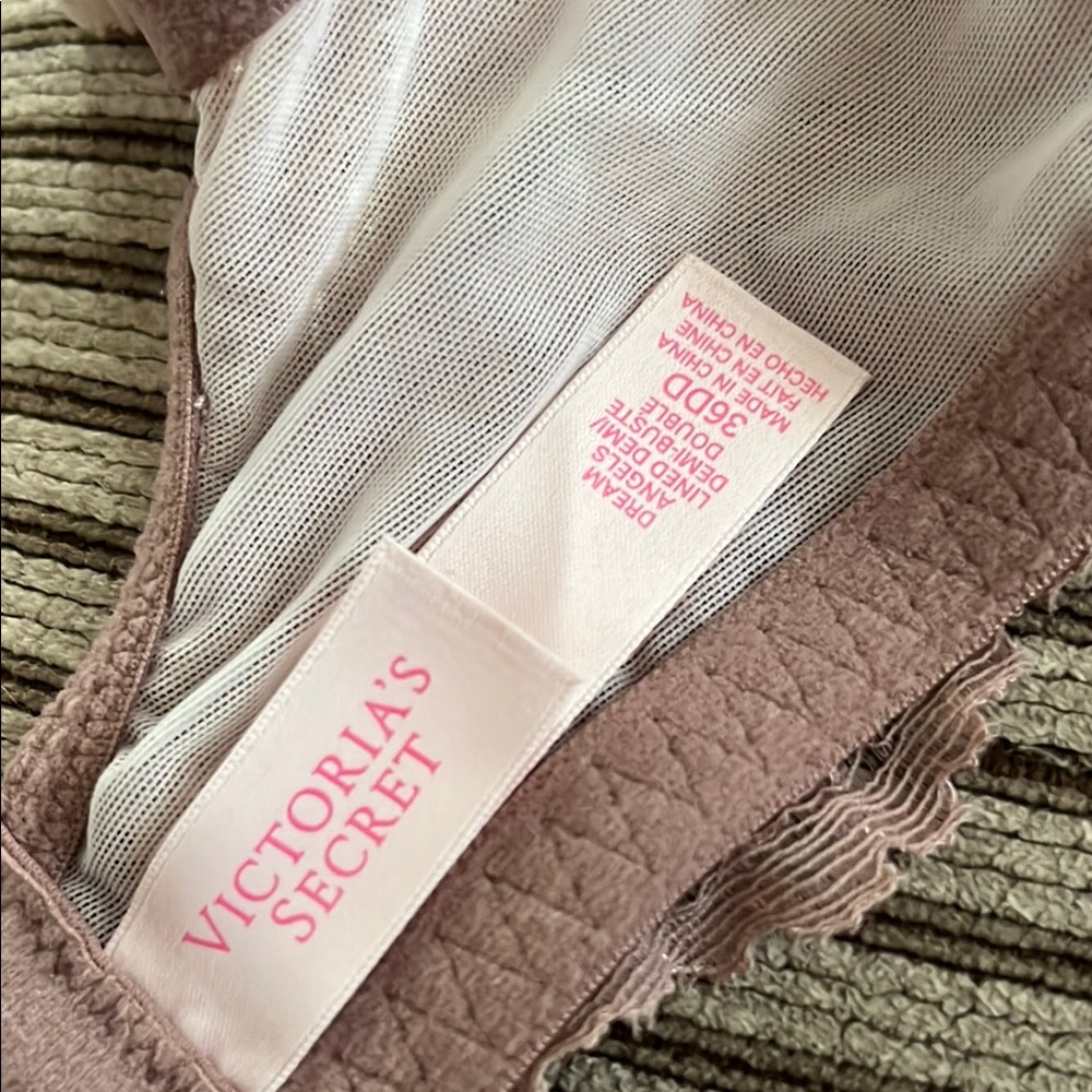 Victoria's Secret Gorgeous Pink Lace  Lingerie